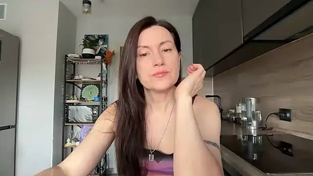 Snapshot of jainesummer chatting on 04/06/26, 09:10 jainesummer online show from 04/06/26, 09:10