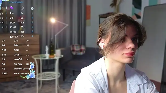 Snapshot of MimiLoll chatting on 03/03/25, 07:06 MimiLoll online show from 03/03/25, 07:06