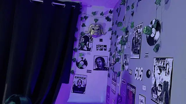 Snapshot of yulianademond66 chatting on 04/22/26, 02:18 yulianademond66 online show from 04/22/26, 02:18