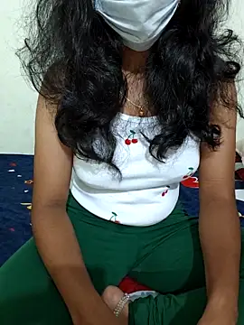 Snapshot of Ammualagitamil chatting on 10/15/25, 05:13 Ammualagitamil online show from 10/15/25, 05:13