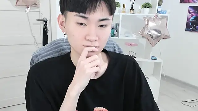 Miram Yu online show from 02/11/25, 11:22