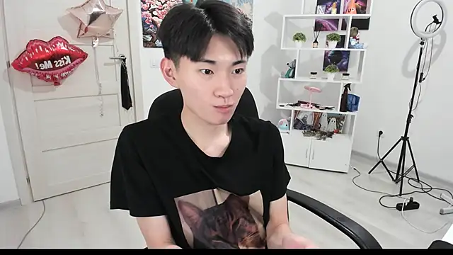 Miram Yu online show from 10/03/25, 09:23