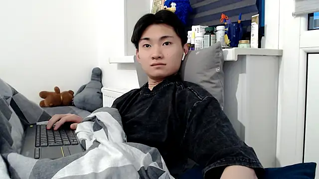 Snapshot of Miram_Yu chatting on 04/26/26, 05:43 Miram Yu online show from 04/26/26, 05:43