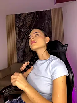 HannaRhodes online show from 09/23/25, 12:52