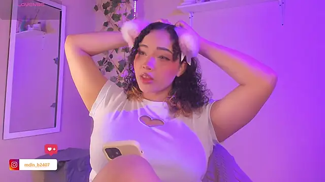 MadelineBenet online show from 09/12/25, 02:00