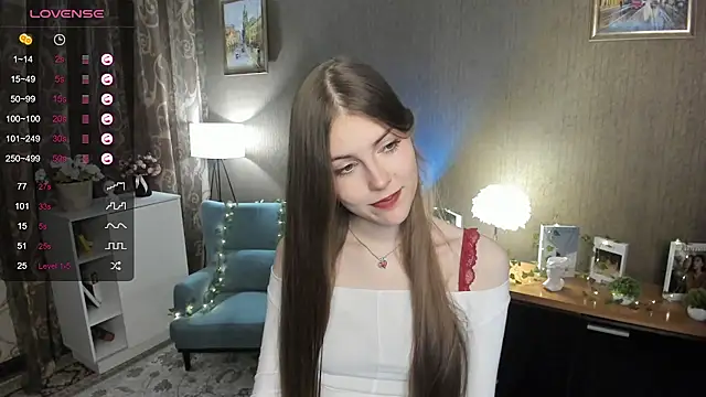 Snapshot of DarleneHatt chatting on 02/15/25, 03:20 DarleneHatt online show from 02/15/25, 03:20