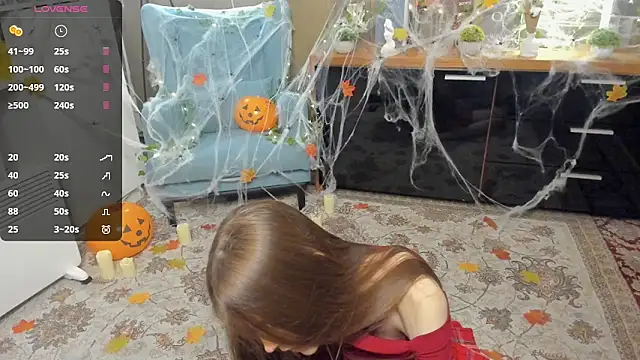 Snapshot of DarleneHatt chatting on 11/02/25, 09:50 DarleneHatt online show from 11/02/25, 09:50