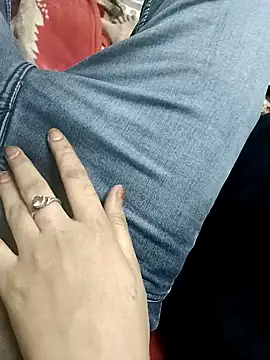 Snapshot of QUEEN-X-CPL chatting on 12/25/24, 05:05 QUEEN-X-CPL online show from 12/25/24, 05:05