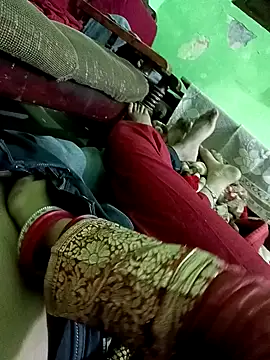 Snapshot of QUEEN-X-CPL chatting on 12/28/24, 05:03 QUEEN-X-CPL online show from 12/28/24, 05:03