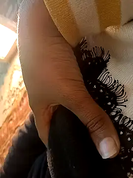 Snapshot of QUEEN-X-CPL chatting on 01/15/25, 04:54 QUEEN-X-CPL online show from 01/15/25, 04:54