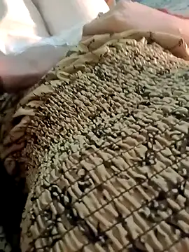 Snapshot of QUEEN-X-CPL chatting on 02/08/25, 05:39 QUEEN-X-CPL online show from 02/08/25, 05:39