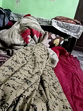 Snapshot of QUEEN-X-CPL chatting on 02/08/25, 09:15 QUEEN-X-CPL online show from 02/08/25, 09:15