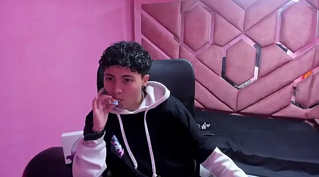 Im Mathias online show from 01/17/25, 02:29