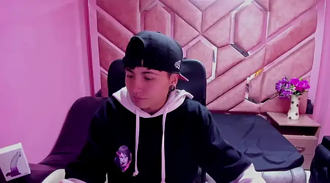 Im Mathias online show from 01/18/25, 03:20