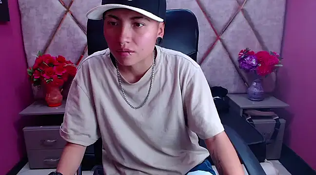 Im Mathias online show from 02/12/25, 02:56