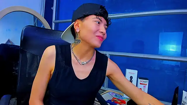 Im Mathias online show from 11/30/25, 12:36