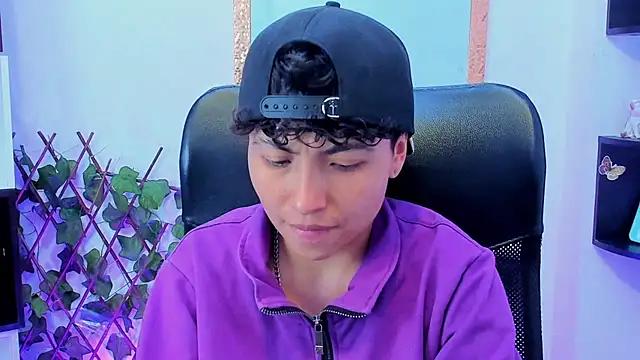 Snapshot of Im_Mathias chatting on 02/10/26, 03:32 Im Mathias online show from 02/10/26, 03:32