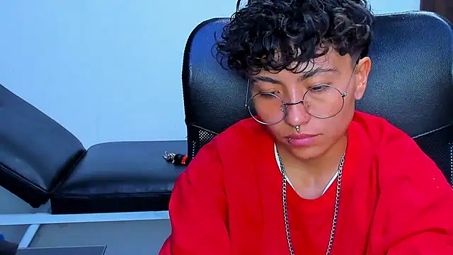 Snapshot of Im_Mathias chatting on 02/15/26, 08:13 Im Mathias online show from 02/15/26, 08:13