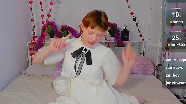 DreamyLuna online show from 01/13/25, 12:09