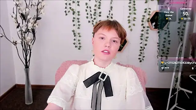 DreamyLuna online show from 01/19/25, 03:08