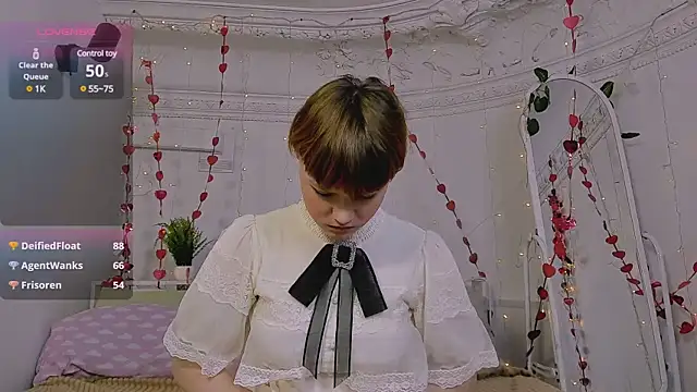 DreamyLuna online show from 01/22/25, 03:20