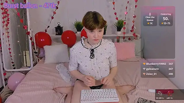 DreamyLuna online show from 01/26/25, 08:57