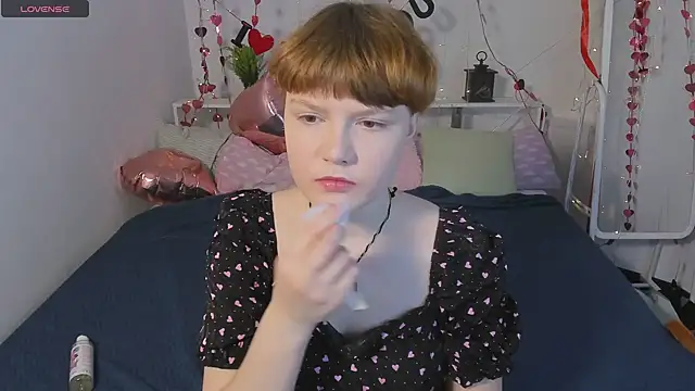 DreamyLuna online show from 01/30/25, 10:51