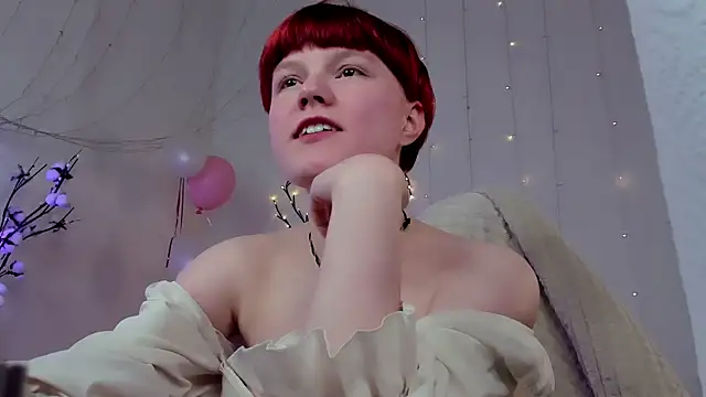 DreamyLuna online show from 02/02/25, 12:09