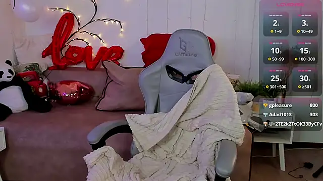 DreamyLuna online show from 02/02/25, 03:10