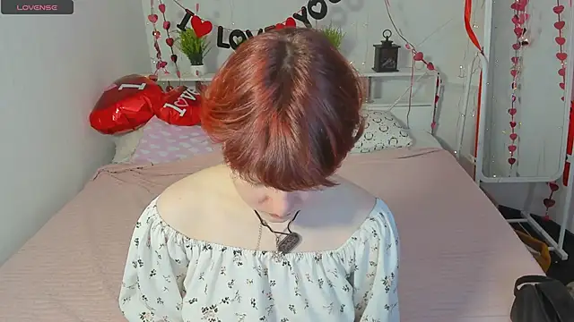 DreamyLuna online show from 02/06/25, 08:34