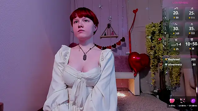 DreamyLuna online show from 02/10/25, 06:31