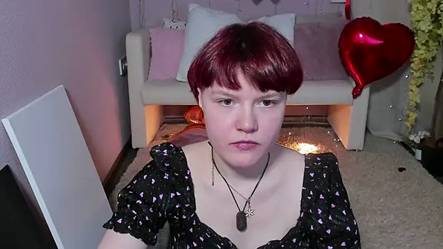 DreamyLuna online show from 02/13/25, 08:55