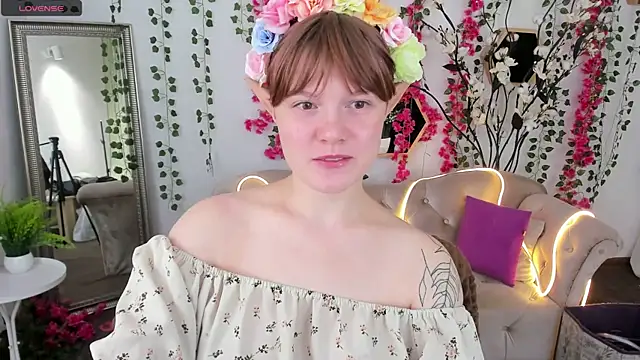 DreamyLuna online show from 10/03/25, 08:17