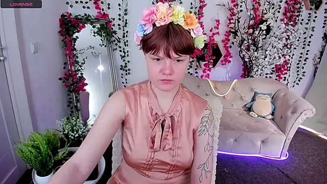 DreamyLuna online show from 11/09/25, 08:40