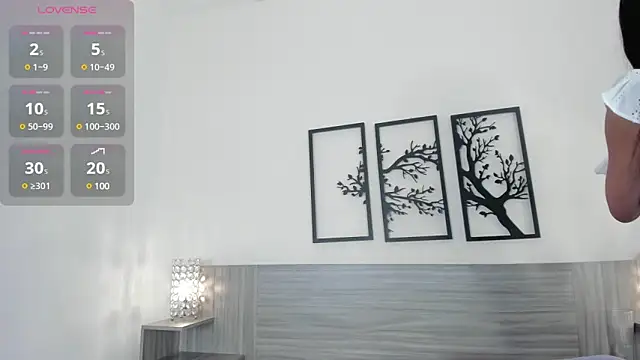 AmaraVelez online show from 02/01/25, 04:11