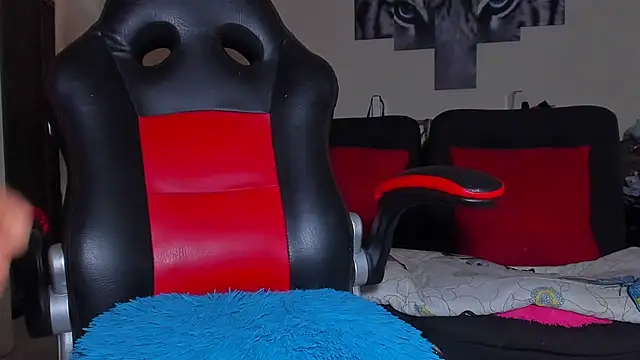 Snapshot of ray_long222 chatting on 03/14/26, 02:11 ray long222 online show from 03/14/26, 02:11