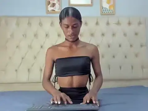 Snapshot of angelica_sexy1 chatting on 01/08/25, 07:03 angelica sexy1 online show from 01/08/25, 07:03