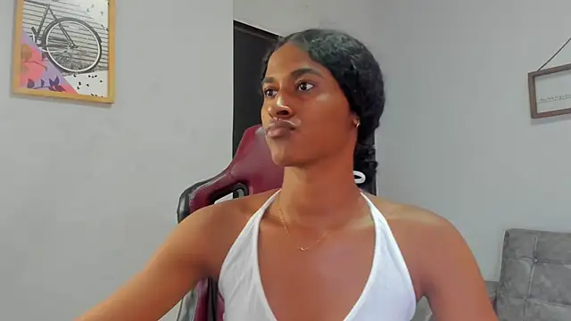 Snapshot of angelica_sexy1 chatting on 09/22/25, 07:38 angelica sexy1 online show from 09/22/25, 07:38