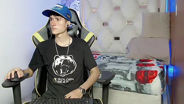 johnny cagee online show from 09/11/25, 03:50