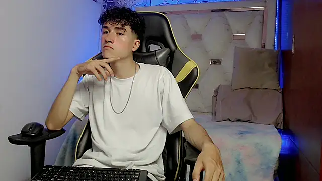 johnny cagee online show from 11/09/25, 04:55