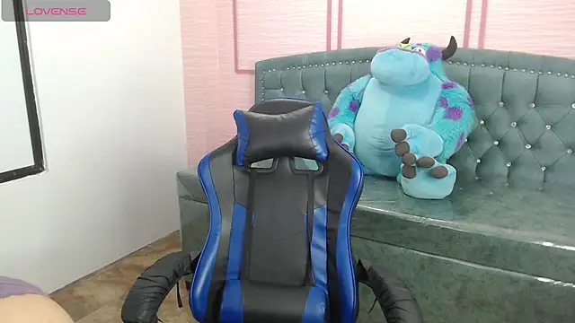 stephania t online show from 02/07/25, 10:40