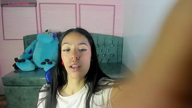 stephania t online show from 03/22/25, 10:49