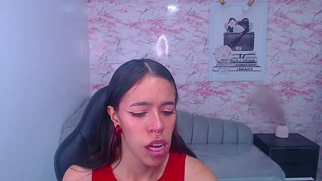 stephania t online show from 10/04/25, 02:31