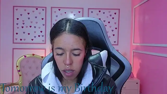 stephania t online show from 10/15/25, 11:43