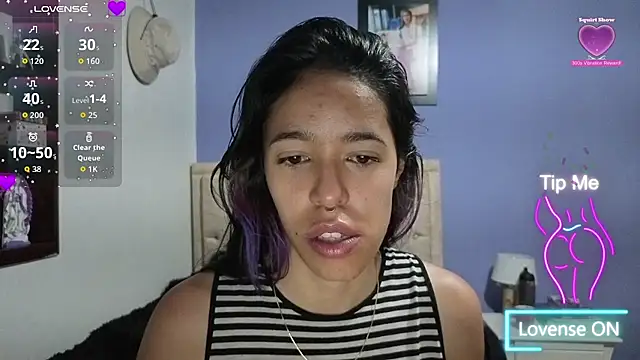 Snapshot of stephania_t chatting on 06/27/26, 01:17 stephania t online show from 06/27/26, 01:17