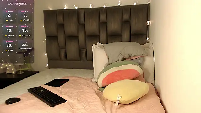 julz 03 online show from 12/28/24, 06:29