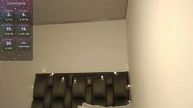 julz 03 online show from 01/15/25, 01:52