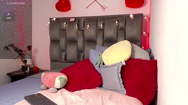 julz 03 online show from 02/28/25, 11:12