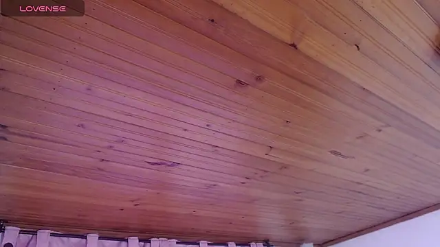 julz 03 online show from 11/05/25, 11:32