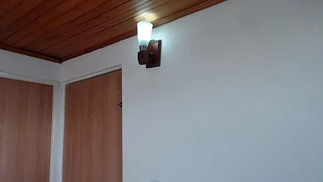 julz 03 online show from 11/30/25, 12:42